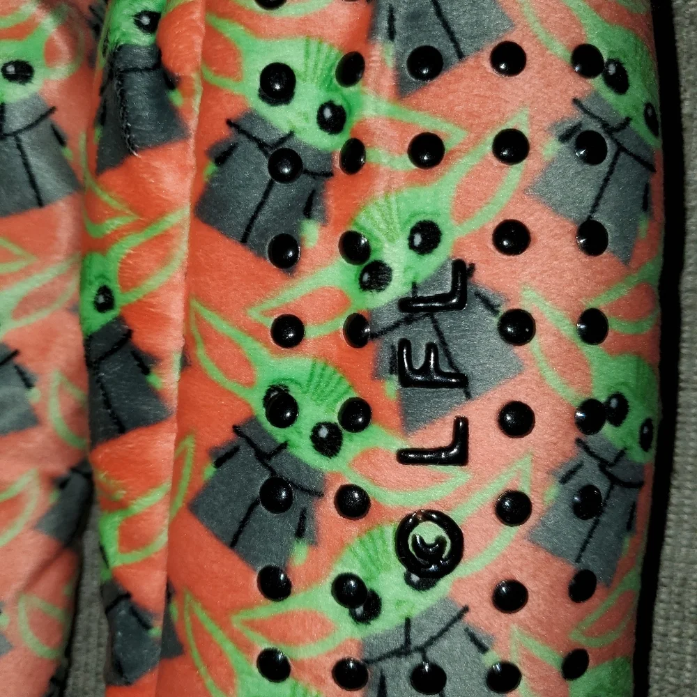 Baby Yoda Slippers. Great for Star War fan! Fuzzy Interior. - Picture 3 of 4